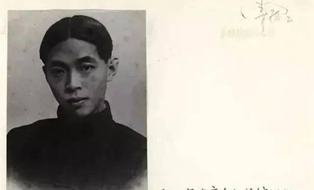 大文豪茅盾，书法作品引人注目，因一幅题字不敢称书法家_时候