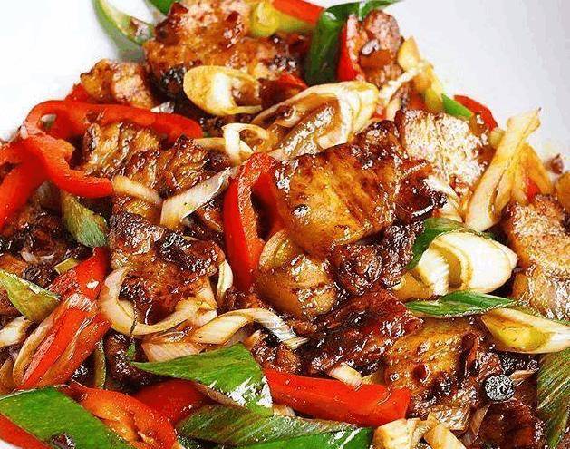 回锅肉的做法步骤简单易学 c912514f8eb7409f99221d508b678229.jpeg