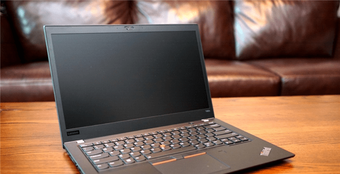 thinkpad t490s商务笔记本电脑外观依然延续了thinkpad的黑色经典设计