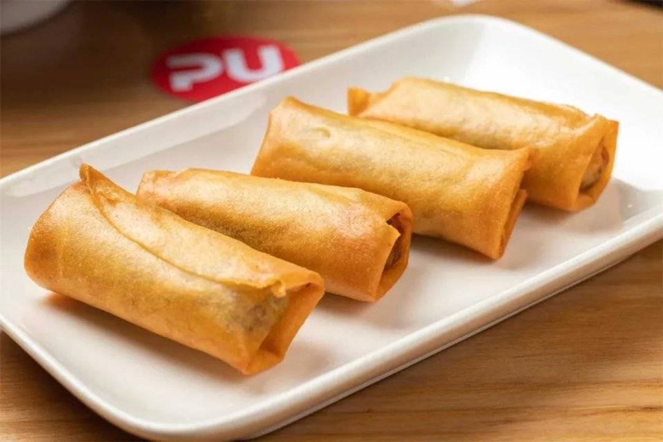 热干面炸春卷开吃武汉特色美食