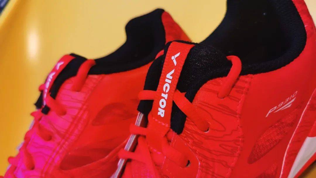 成语摩肩什么云_成语故事图片