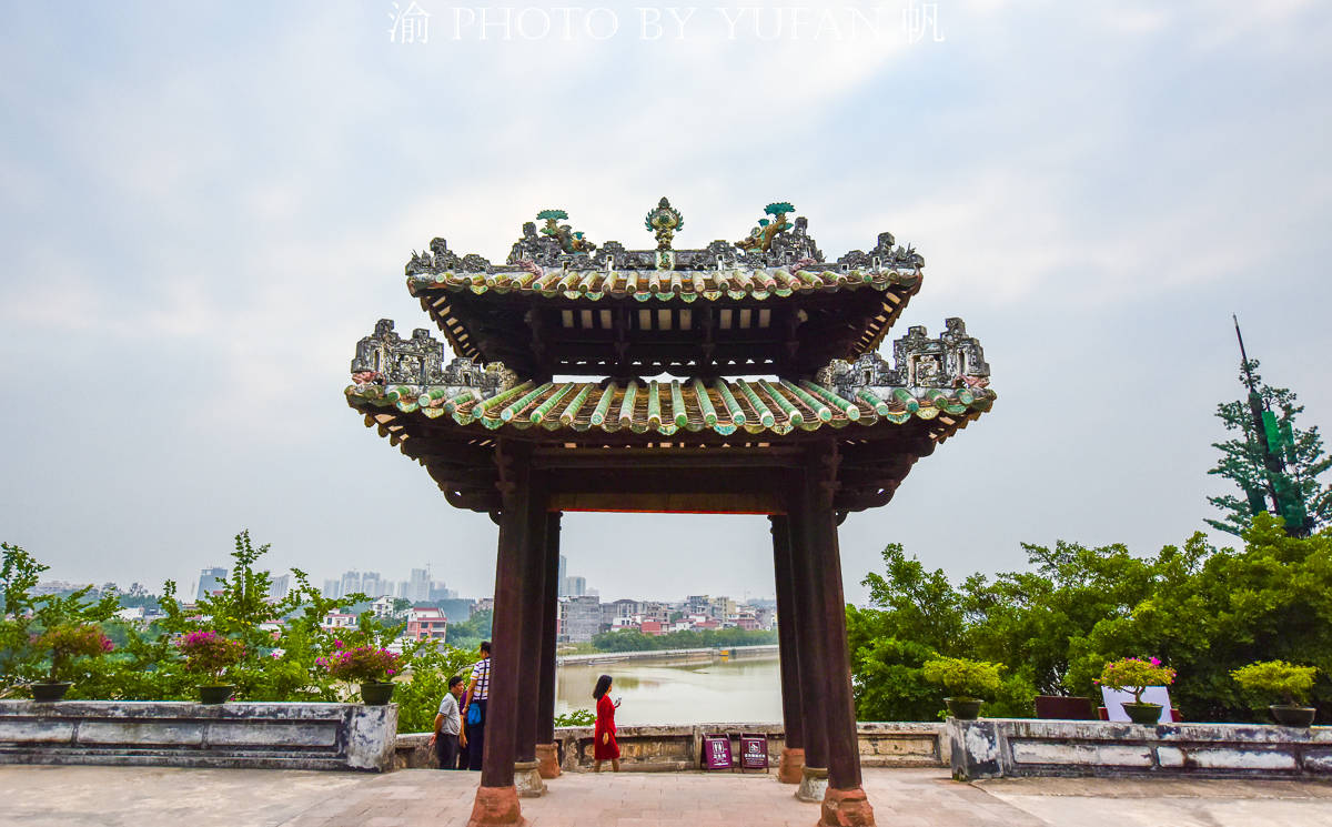 广西有座四柱悬空的奇楼，与岳阳楼藤王阁齐名，已有400多年历史