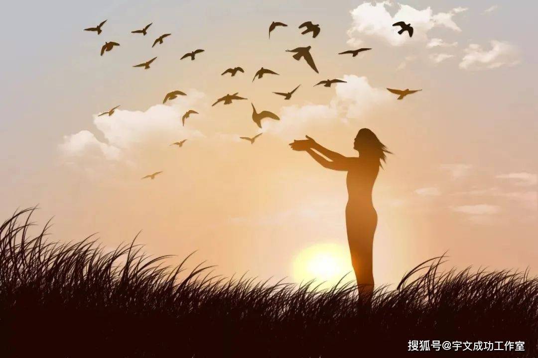 一人难调众人口_一人挖坑众人围观原图
