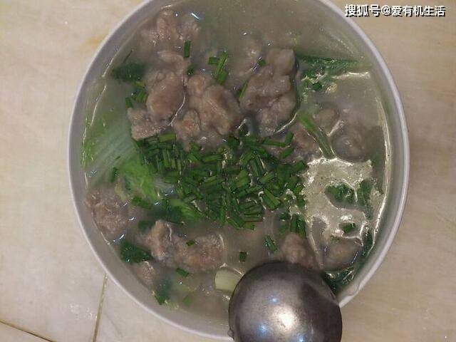 湖北广水经典美食"广水滑肉",肉质入口即化,油而不腻