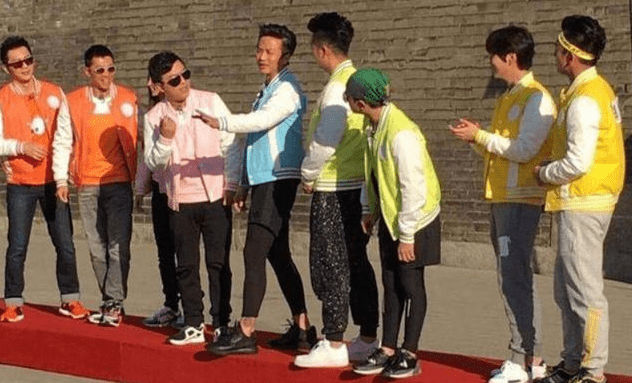 跑男第一季成员表现 5bb033d21ba24c6d8362a0fb881228fe.png