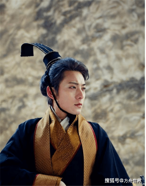 王莽夫人平时穿什么 3cf3a8b91be04ed79956ee7e90d4706f.png