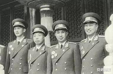 上将洪学智片尾曲曲谱_陶笛曲谱12孔(2)