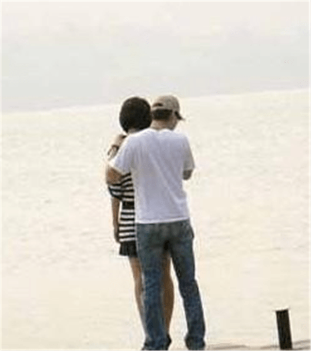 朱丹生二胎卻不見周一圍，他對朱丹是二婚，與陶喆緋聞和宋柯父女戀介意吧？ 娛樂八卦吃瓜 第7张