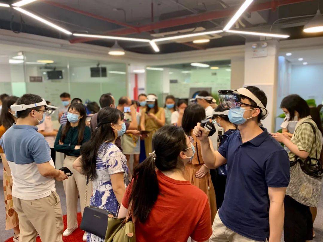 高职院校教师信息化能力提升培训班到燧光参观