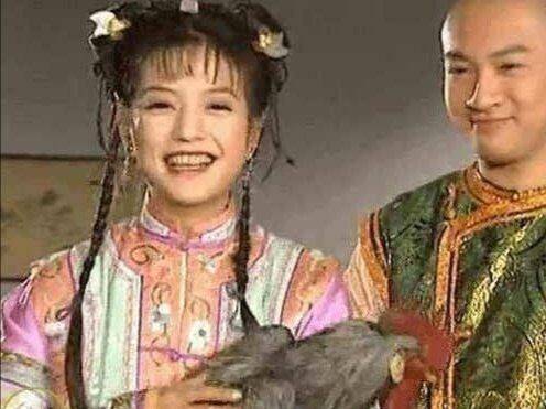 还珠格格老版紫薇小燕子 75217ae1370648078fc98a589c38d05a.jpeg