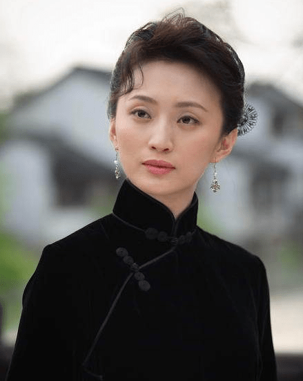 4任妻子都是當紅明星個比個漂亮，前妻是古典第一美人，現任是「小梅艷芳」 娛樂八卦吃瓜 第9张