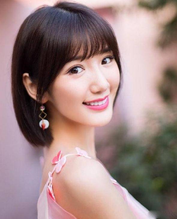 最慘女星剛出生被父親扔垃圾堆，成名後索要5000萬，她做法絕情卻都拍手稱快？ 娛樂八卦吃瓜 第5张