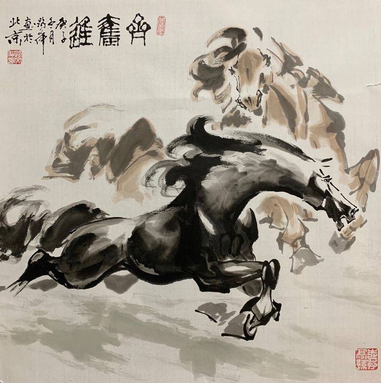 擅长画马,笔下奔马千姿百态韵味十足.