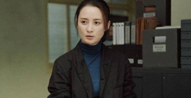 蒋勤勤重新出发,《迷雾追踪》开播即好评,无惧"中年危机"