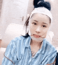 搞笑gif段子:三轮车和拖拉机结合,生活就是这样凑合着