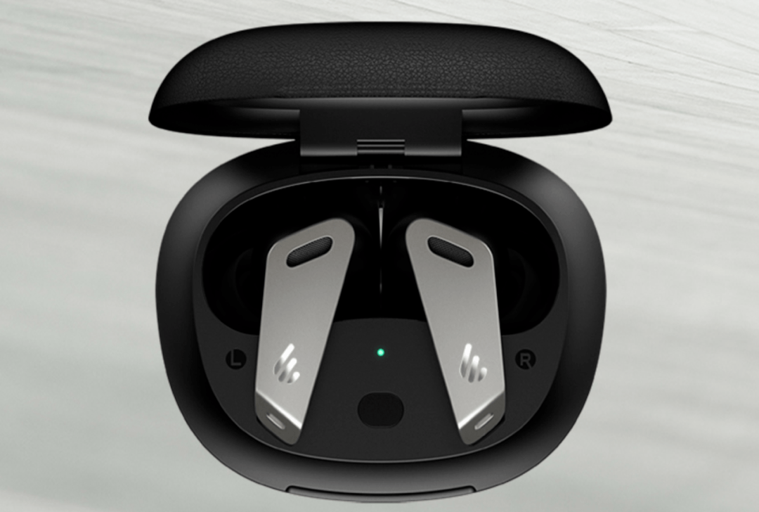 主动|盘点 2020 年 15 款真无线降噪耳机,超越 AirPods Pro 只待时日?| 年度复盘