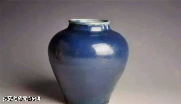 蓝瓶子酒图片 ff8a268067c349e98d667ad0b849f0dc.jpeg
