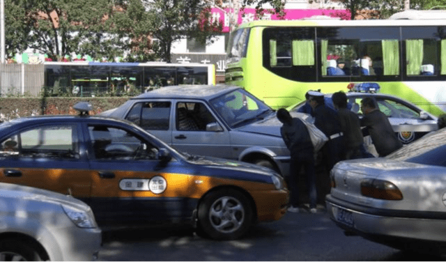 为什么原厂买了全款车,4S店还是要你买它的保险?你不只是想赚你的保费