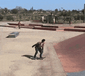 搞笑gif段子:编辑收废品,我是认真的!