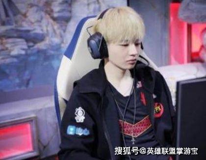 Crisp|LOL Tian直播心态炸裂想砸掉FMVP奖杯 刘青松评价其还是小孩