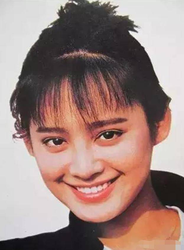 張國榮評價最高的女星，逢人便夸美若天仙，看看她年輕時照片真是驚艷 娛樂八卦吃瓜 第2张