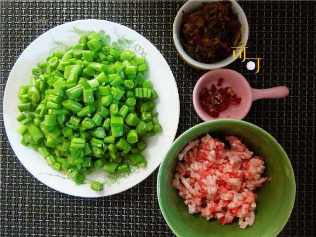 大米配什么菜下饭最好 25f6e98e9b2a46d48486cbe475e45622.jpeg