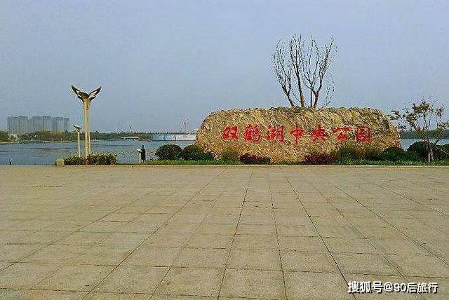 郑州占地人口_郑州剑桥中学占地面积(2)