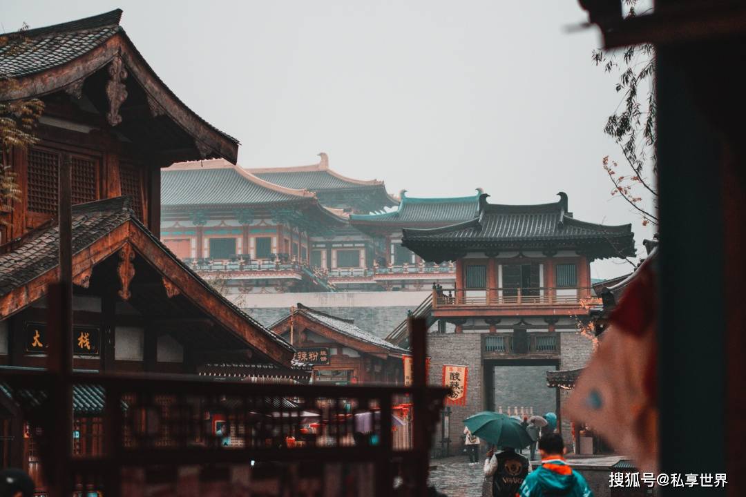 中国最大唐朝古城,花16亿只为一部电影,如今成不夜城媲美故宫