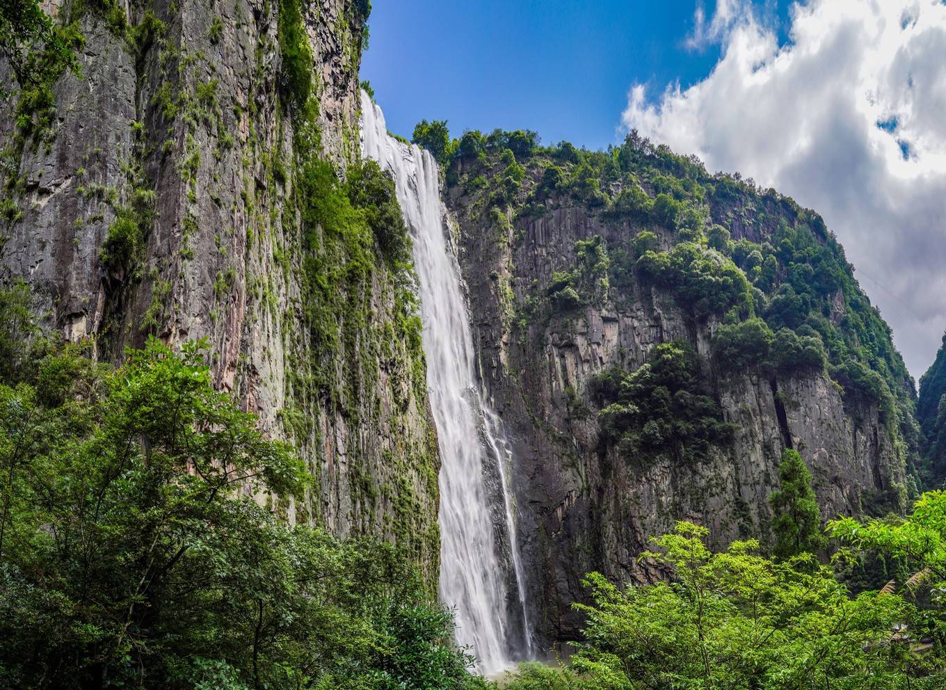 全国最高的瀑布在温州，门票良心景色壮观震撼，游客：很超值