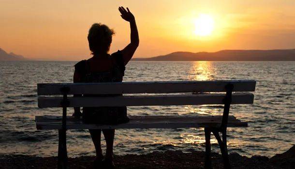 2020年门锁十大排名_实力揽奖!好太太智能锁荣获“第四届智能家居风云(2)