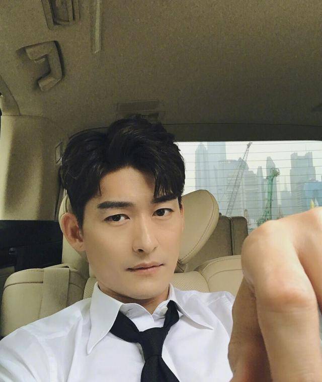 张翰与鞠婧祎牵手拥抱还摸头?粉丝:这颜值他