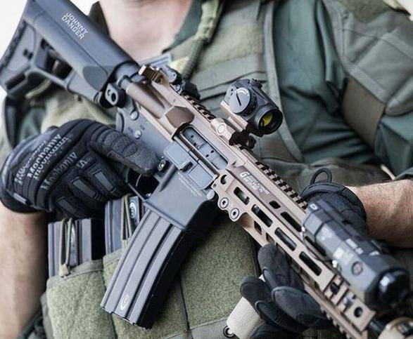 特种兵手中的利器，HK416C卡宾枪!