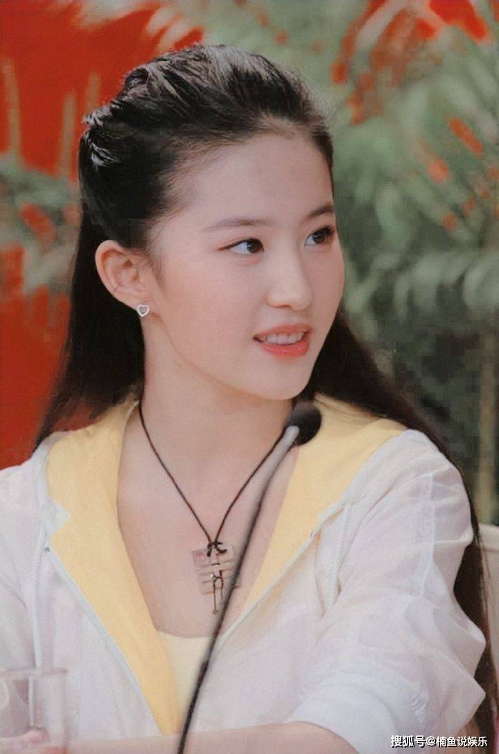 原创少女时期的刘亦菲,灵动十足好惊艳,绝对是娱乐圈里独一份!
