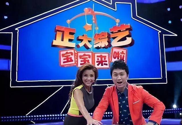 抗癌13年后,央视主持朱迅哽咽落泪,挚爱男人离