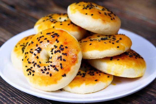 怎么做山药面包 8d1d3a2158b84722b77622836179d03a.jpeg