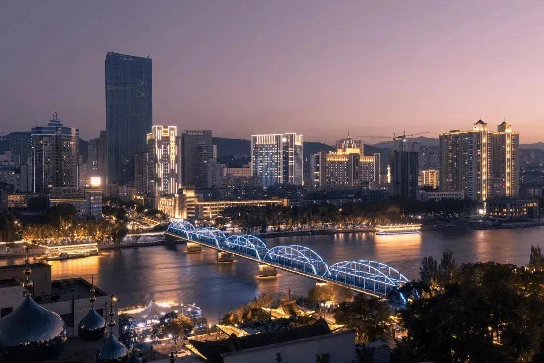 修文2020gdp_再见2020你好2021图片(3)