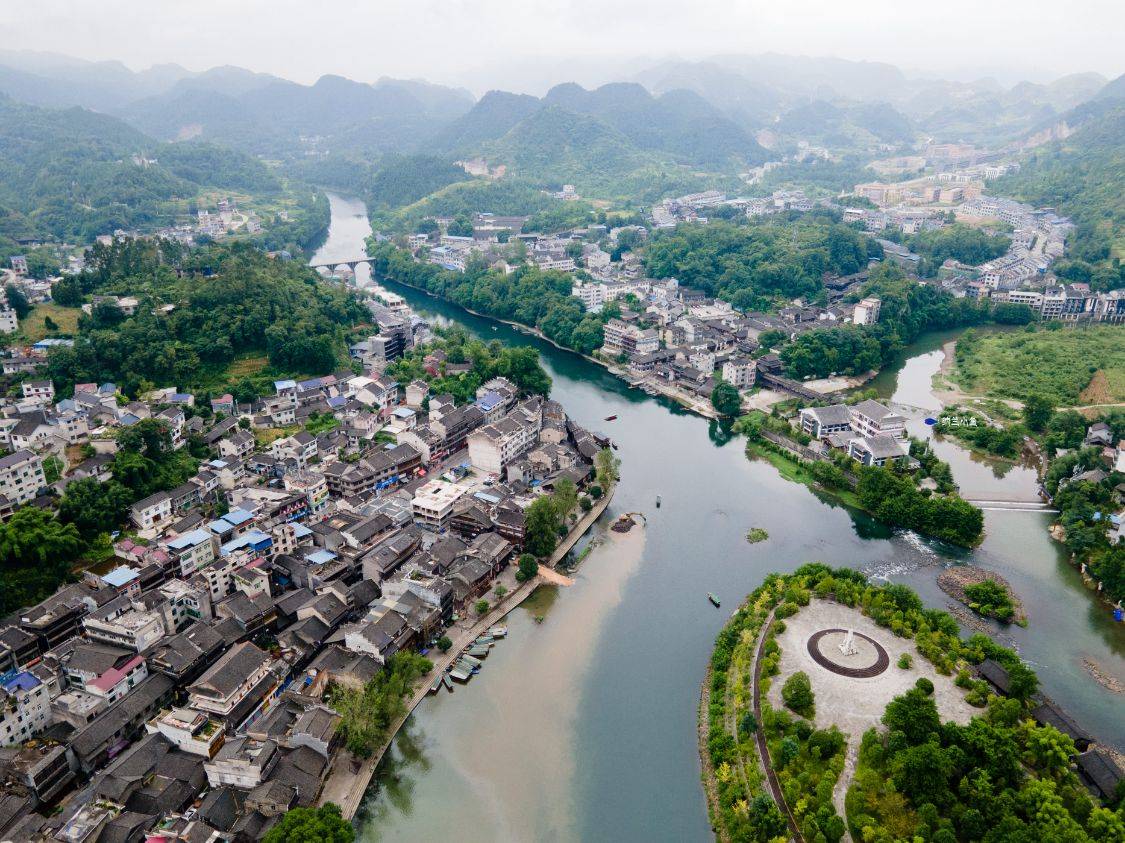 湖南改名最成功的小镇，因一本小说而改名，众多游客慕名来探访！