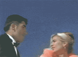 原创
开心一刻:不情不愿的陪着老婆逛街,老婆虚情假意的说……