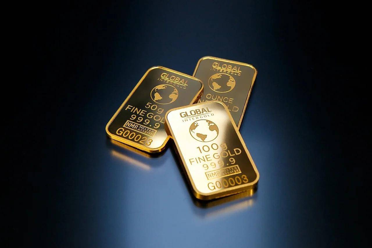 金价单月大涨8%？黄金又成了爆款香饽饽，黄金未