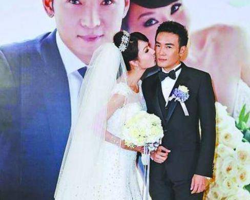 他甘愿将上亿身家给前妻,只为留住女儿,50岁却因女儿再次翻红