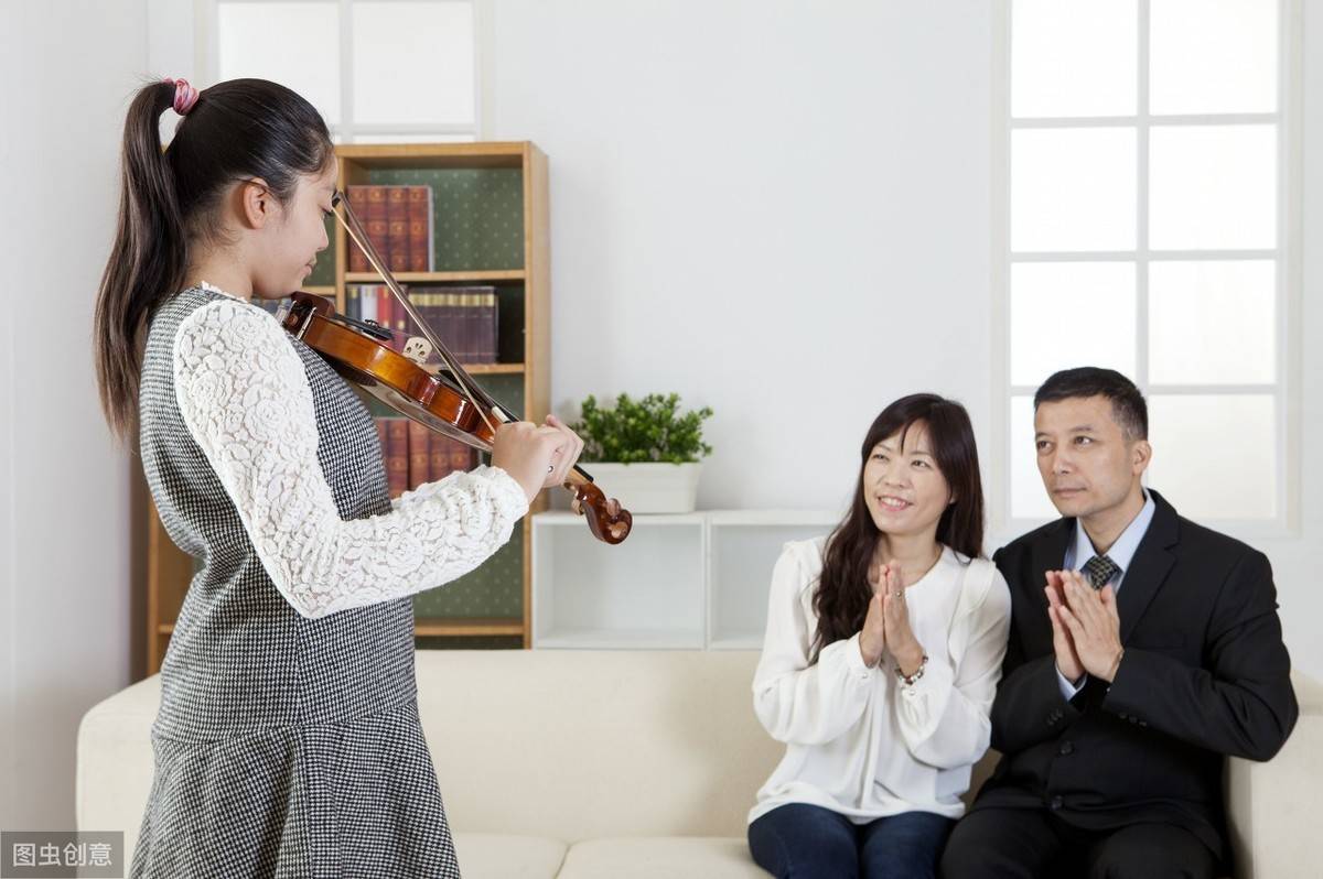 中国式家庭教育:让孩子成为大人自己,真正的教育永远缺失