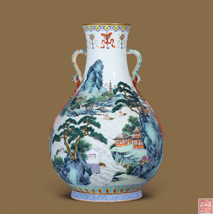 清乾隆粉彩浮彫刻山水魚尾瓶  景徳鎮 陶磁器 装飾品 工芸品美術品 置物 清乾隆粉彩浮彫刻山水魚尾瓶 景徳鎮 陶磁器 装飾品 工芸