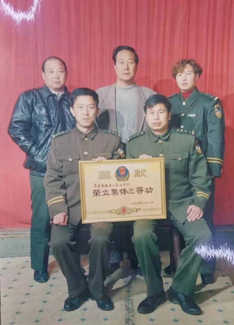 中国人民警察节 | 我们来年继续_警服