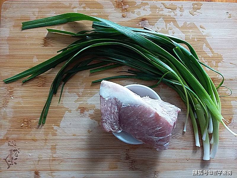 猪肉和它一起炒,寒冬最该吃,祛寒暖胃消食杀菌,早吃早受益