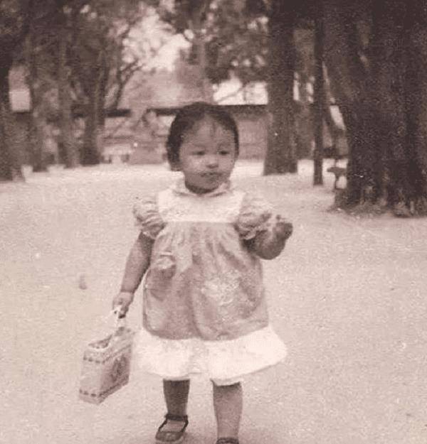 年轻时候的照片能当头像吗 5a4af67479a740adbe21d8a6f8c913d2.jpeg