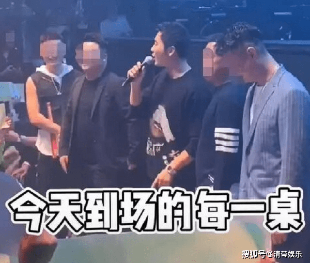 李晨开酒吧最低消费8000元,狂送香槟5200元