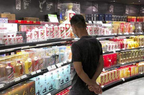 22岁男生买股票2天赚3000多万!仅仅持有它就迎来了丰厚的利润和持续的涨停