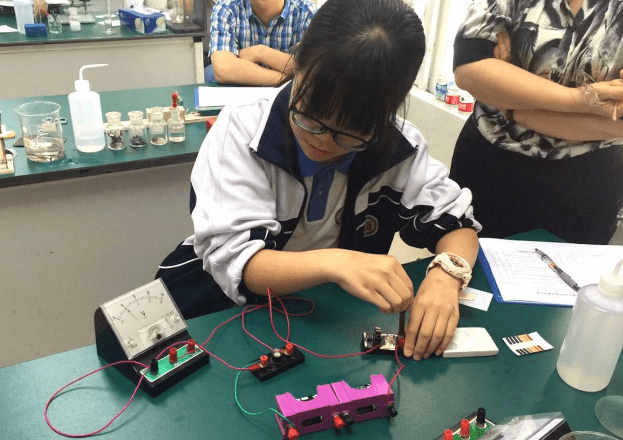 怎样才能有精神上课 bce84349782b47c4a40ef2856424b163.png