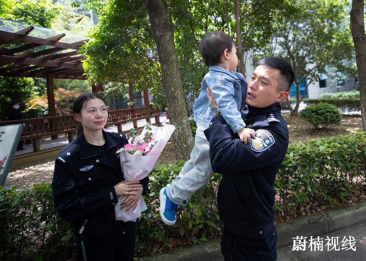 宁波公安举行甬警映像主题书画摄影展暨警察微电影展播活动