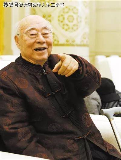 离乱中寻觅一张安静的书桌未曾向洋已经砺就了锋锷受命之日,寝不安席